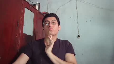 Mauro online show from December 3, 6:49 pm