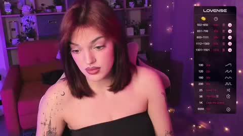 Snapshot of mavis_crystal chatting on February 20, 10:04 pm Mavis online show from February 20, 10:04 pm