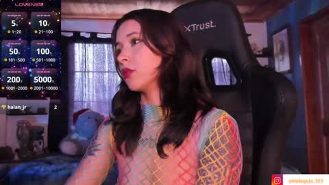 Hilary online show from December 19, 9:38 pm