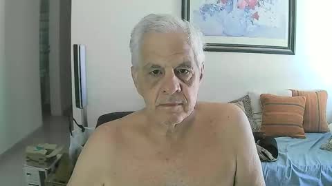 Snapshot of max_2017 chatting on January 5, 11:48 am max_2017 online show from January 5, 11:48 am