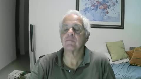 Snapshot of max_2017 chatting on February 7, 4:06 am max_2017 online show from February 7, 4:06 am