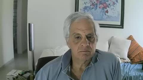 Snapshot of max_2017 chatting on March 3, 8:32 pm max_2017 online show from March 3, 8:32 pm