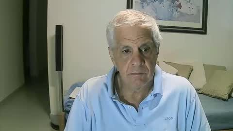 Snapshot of max_2017 chatting on November 22, 2:43 am max_2017 online show from November 22, 2:43 am