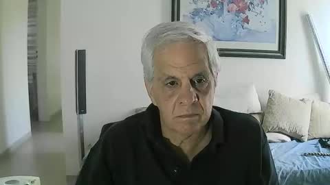 Snapshot of max_2017 chatting on December 4, 8:06 pm max_2017 online show from December 4, 8:06 pm