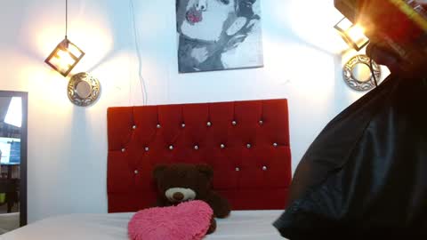 Max  Ashley online show from January 8, 6:52 pm