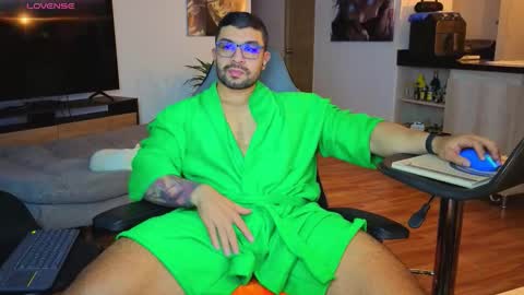 Max online show from November 11, 2:55 am