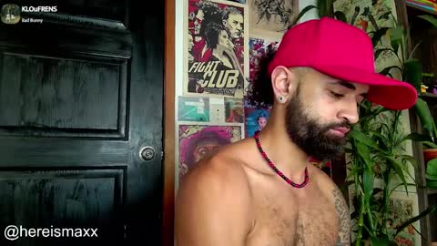 Max Follow me IGX hereismaxx online show from January 9, 11:58 am