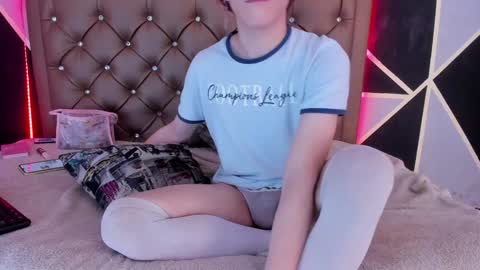 Max lover1 online show from December 20, 5:51 pm