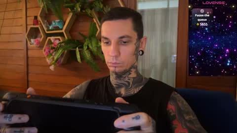    online show from January 11, 2:41 am