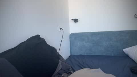    online show from January 30, 6:46 am