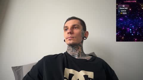    online show from February 6, 10:15 am