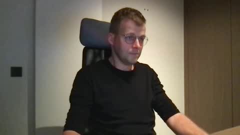 Max take off clothes online show from February 24, 6:58 pm