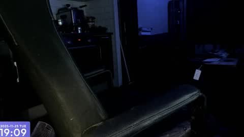 Maxel F online show from November 25, 6:08 pm