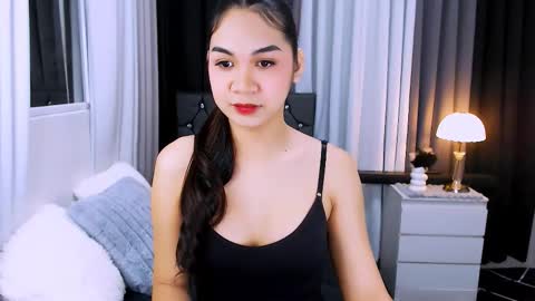 maxie greyson online show from November 21, 8:13 am