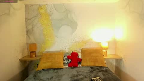 maxim online show from January 25, 3:19 am