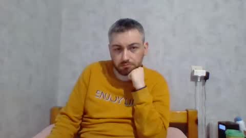 Snapshot of maximefrxx chatting on February 1, 6:51 pm Maxime online show from February 1, 6:51 pm