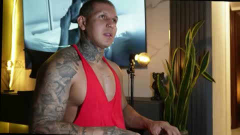 Maximo online show from November 13, 1:59 am