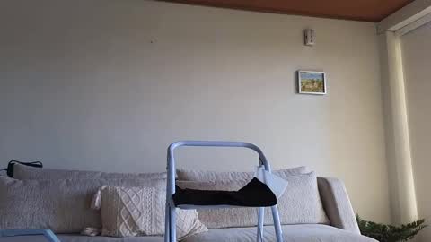 Snapshot of maximohoot chatting on January 31, 6:57 pm Sebastian online show from January 31, 6:57 pm