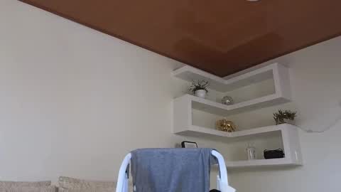 Snapshot of maximohoot chatting on February 13, 6:48 pm Sebastian online show from February 13, 6:48 pm