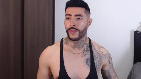 Independent Model online show from December 18, 4:42 am