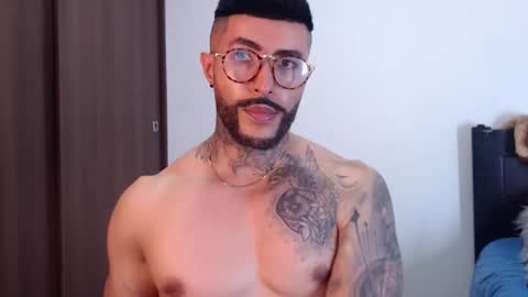 Independent Model online show from January 14, 4:57 am