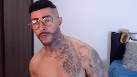 Independent Model online show from January 15, 7:48 am