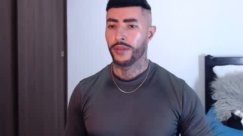 Independent Model online show from January 23, 2:12 am