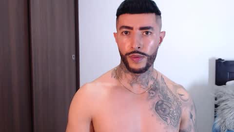 Independent Model online show from January 29, 6:01 am