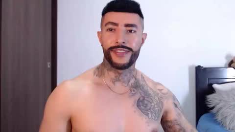 Independent Model online show from February 2, 7:09 am