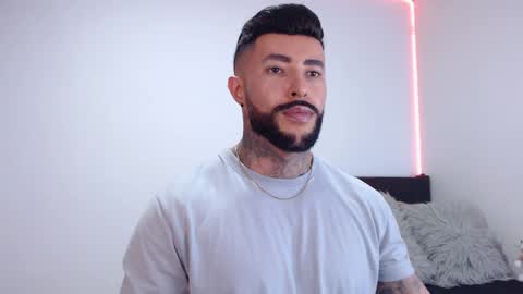 Independent Model online show from September 11, 3:06 am