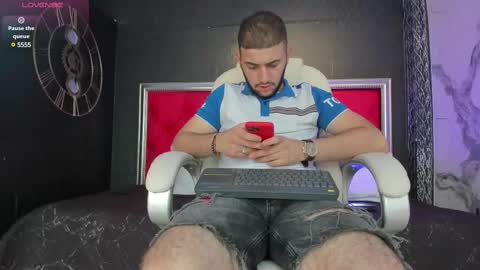 Maximus online show from December 5, 6:33 pm