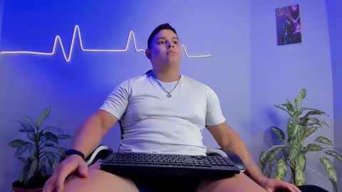 Maximus online show from November 2, 3:36 pm