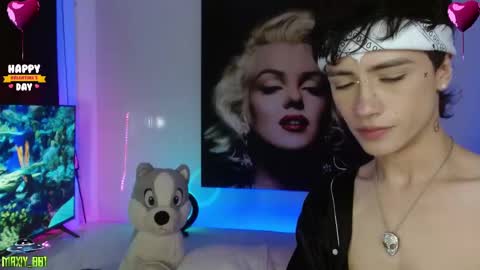 Max online show from February 5, 10:08 am