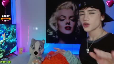 Max online show from February 8, 7:48 am