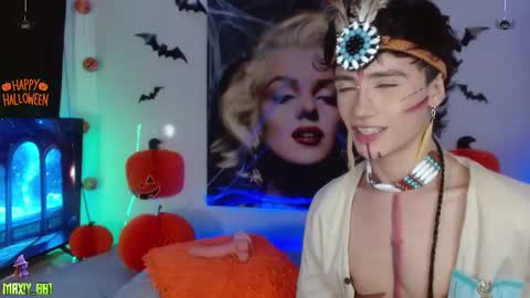 Max online show from October 24, 3:25 am