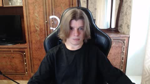 Snapshot of maxplay18 chatting on October 7, 11:51 am Max online show from October 7, 11:51 am