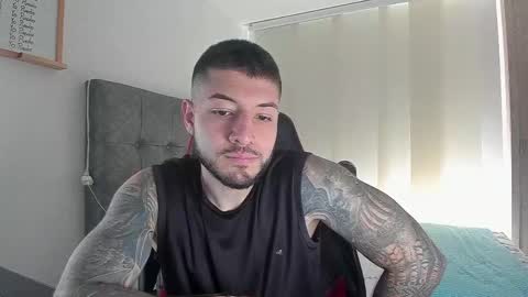 maxvibe_ online show from November 1, 5:48 pm