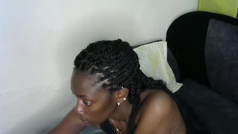 maxxinepetite online show from December 31, 7:29 pm