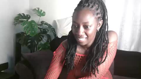 maxxinepetite online show from September 12, 10:26 am