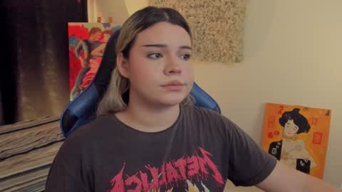 Snapshot of maxxxine_ chatting on December 13, 5:38 am Maxine Minx online show from December 13, 5:38 am