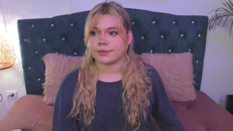 Snapshot of maxxxine_ chatting on January 14, 11:31 am Maxine Minx online show from January 14, 11:31 am