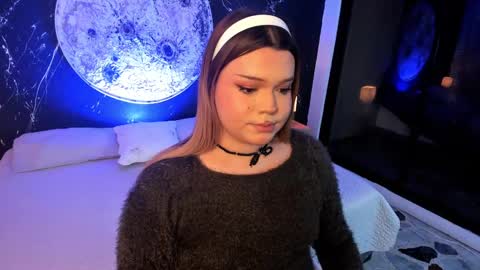 Snapshot of maxxxine_ chatting on October 8, 5:49 am Maxine Minx online show from October 8, 5:49 am