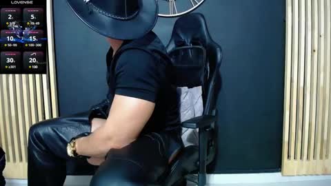 Snapshot of maxxxpowerful chatting on February 20, 3:12 am maxxxpowerful online show from February 20, 3:12 am