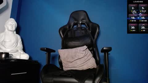 Snapshot of maxxxpowerful chatting on October 27, 4:11 pm maxxxpowerful online show from October 27, 4:11 pm