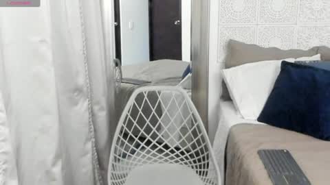 Snapshot of maxzy_star chatting on December 6, 2:13 am Victoria online show from December 6, 2:13 am