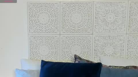 Snapshot of maxzy_star chatting on February 19, 12:25 am Victoria online show from February 19, 12:25 am