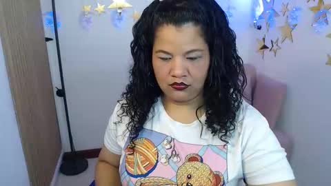 Snapshot of may_fk chatting on October 19, 3:51 am may_fk online show from October 19, 3:51 am