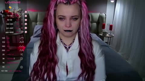 Maya Mils online show from February 9, 1:11 am