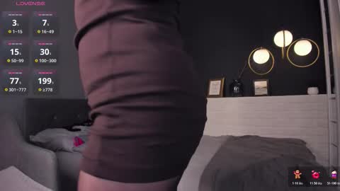 Snapshot of maya_muse chatting on November 11, 3:12 pm Woman online show from November 11, 3:12 pm