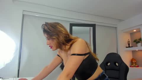 Maya online show from September 24, 5:00 am